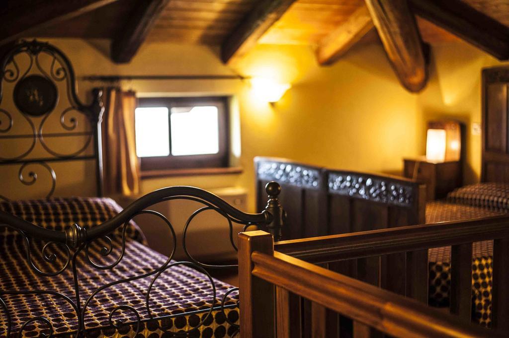 Azienda Agrituristica Alcastle Montabone 외부 사진
